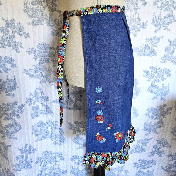 Vintage Apron With Ruffle Denim - Picture 3 of 10